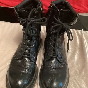 The Shoe box combat style boot Sz Euro 37